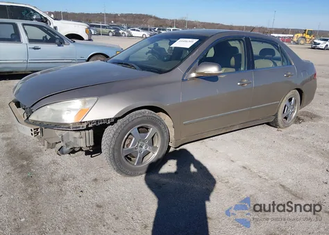 2006 Honda Accord Hybrid z USA, uszkodzony, nr VIN JHMCN36526C003362